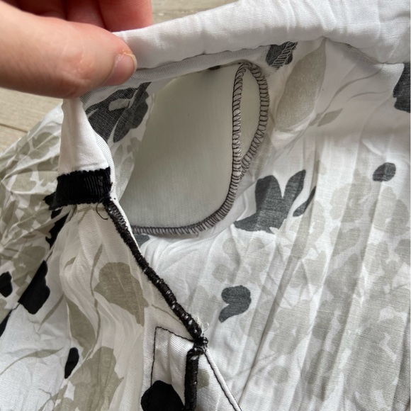 VEX Collection - Top (38); Skirt (36) - Two piece, black white and grey outfit - Picture 15 of 16